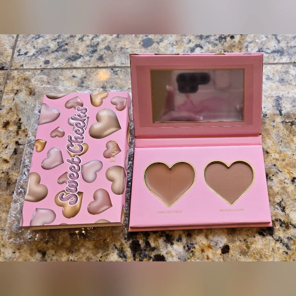 NIB - Sweet Cheeks Bronzing Palette in Sunkissed Treat & Bronzed Glow
